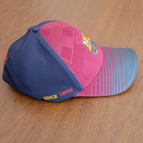 FC Barcelona Hat Cap Football Soccer FCB Red Maroon / Navy Blue, new, no tags - Picture 7 of 10